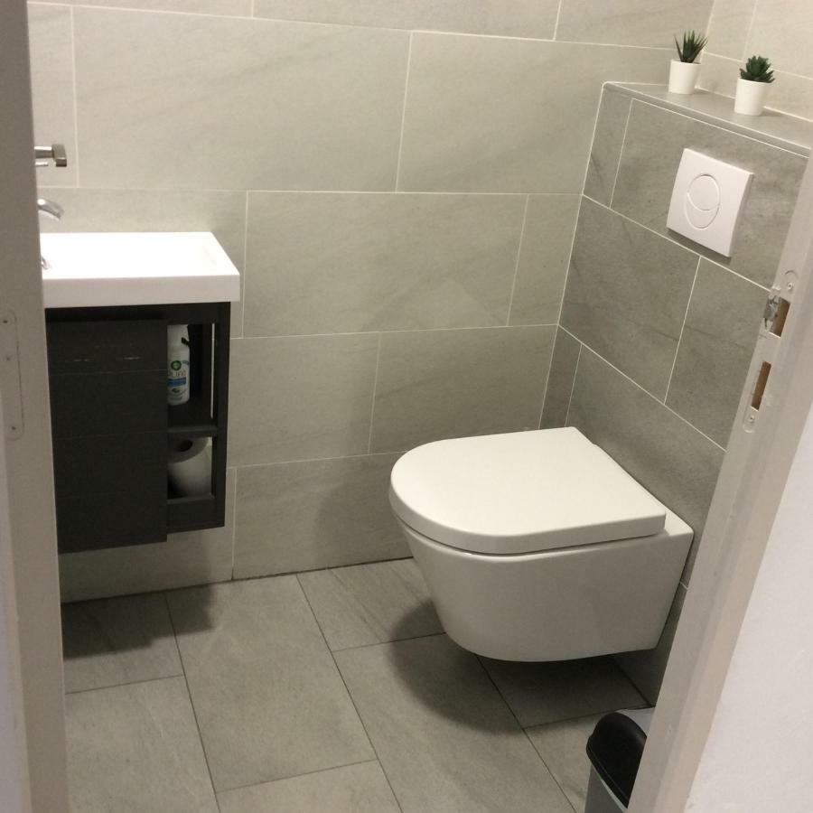 Appartement De Vacances Au 1Er Etage 45M2 Antibes Eksteriør bilde